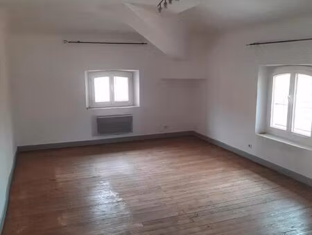 location appartement 2 pièces 73 m² à aups (83630)