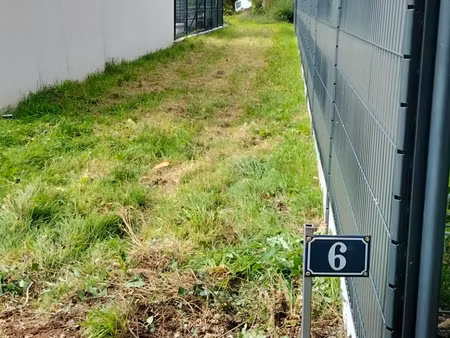 terrain constructible 1296m2 bourg