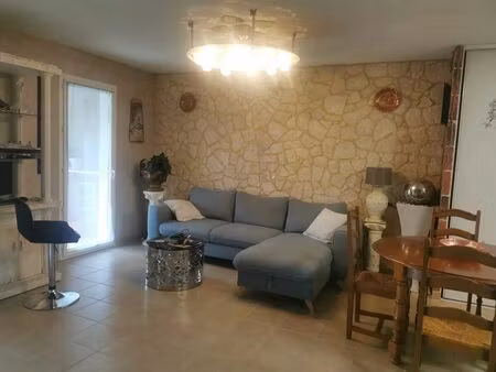 vente appartement 3 pièces 84m2 lorgues 83510 - 285000 € - surface privée