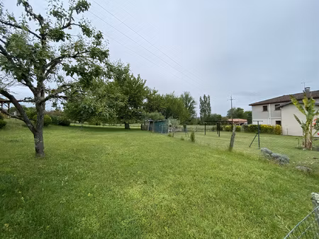 terrain a bâtir pour garage ou chalet à usage d'habitation