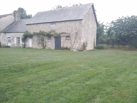 maison de bourg de 61.37 m2 a renover