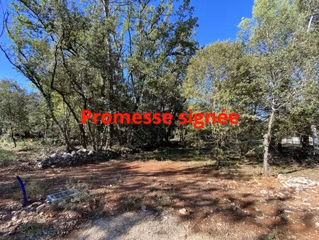 terrain constructible de 1059 m2