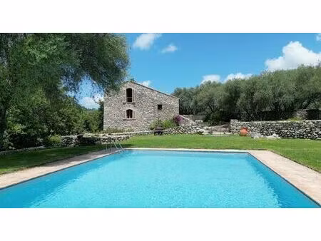 maison de luxe en location à lama  france