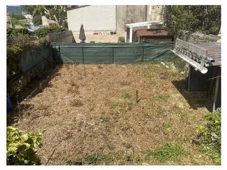 terrain constructible 152 m2 centre du village