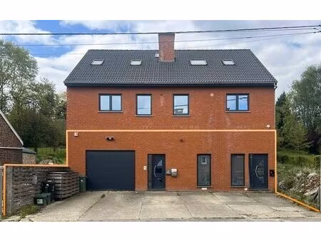 entrepôt 150m² - bureau - 2 parking