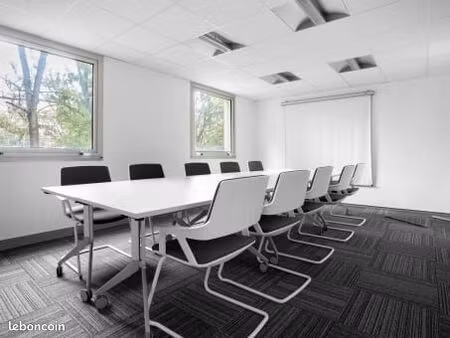 grand bureau à bordeaux  le bouscat