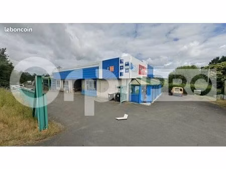 local d'activité 1 450 m²