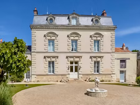 chateau à vendre à saint-macaire-du-bois (49260) - maine-et-loire