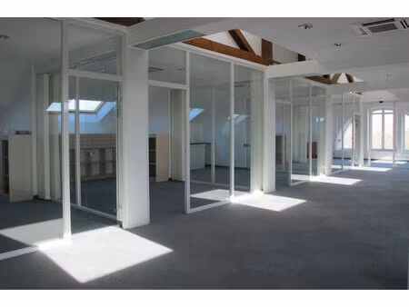 location bureau 247m2 reims 51100 - 3253 € - surface privée