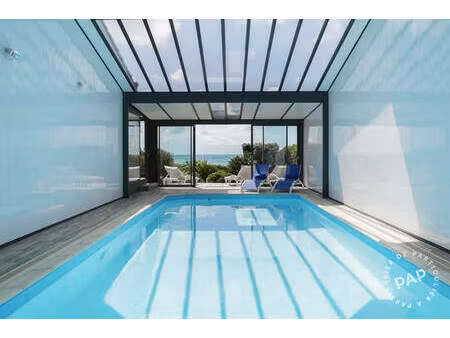 maison entièrement de rénovation récente avec une très belle vue mer  exposition sud  sur 