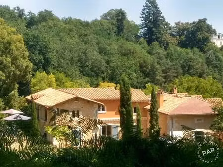 idéal pour des vacances en dordogne  cette maison de charme de 250 m² du 19ème siècle enti