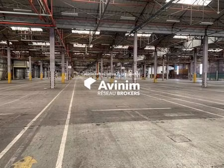 a louer 74 450 m2 divisibles à partir de 5000m2 sochaux