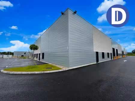 a flevy  zone eurotransit  dans batiment neuf  depôt ou atelier a louer de 410 m² avec bur