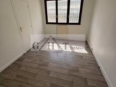 location bureau 180 m² à wissous (91320)