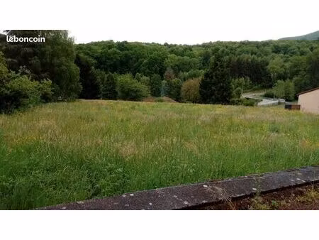 terrain à bâtir 2.760 m² à lombrès