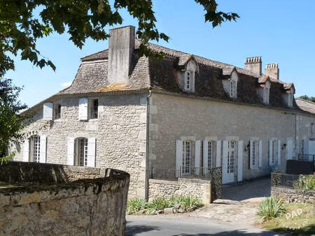 la chartreuse des demoiselles 4**** 10 personnes entre bergerac et saint emilion dans peti