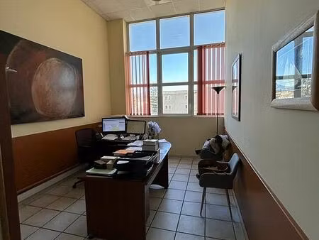 location bureau carpentras 114 m²