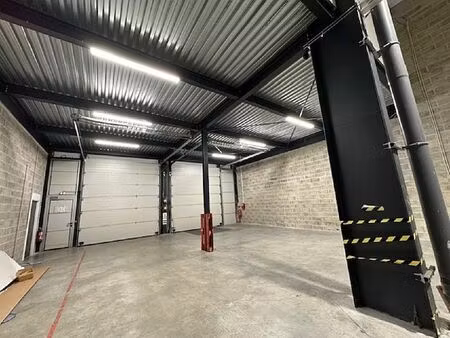 vente local d'activités collegien 850 m²