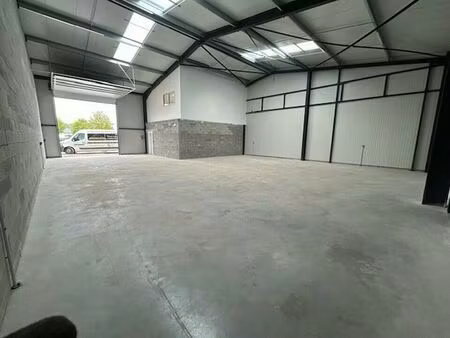 location local d'activités marbeuf 1 400 m²