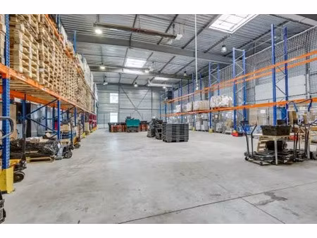 location local d'activités thiais 1 523 m²