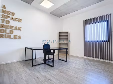 location locaux professionnels 18 m² à sarrola-carcopino (20167)  490 €
