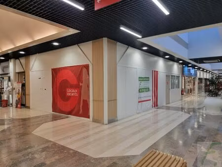 location commerce 61 m² à aix-les-bains (73100)