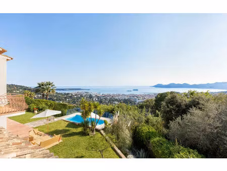 vente maison 5 pièces 200 m² cannes (06400)