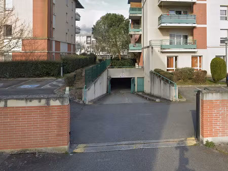 garage à louer à muret