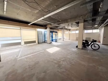 vente bureau les lilas 93260