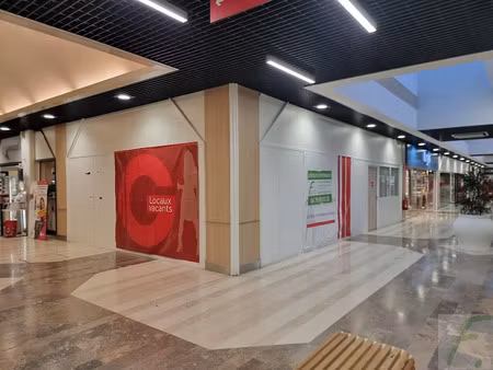 location locaux professionnels 61 m² à aix-les-bains (73100)  1 271 €