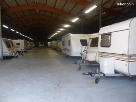 hivernage pour caravanes  camping-cars  bateaux  véhicules de collection et autres
