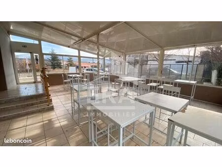 local commercial 120 m² peipin