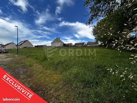 terrain 893 m² moulins sur ouanne