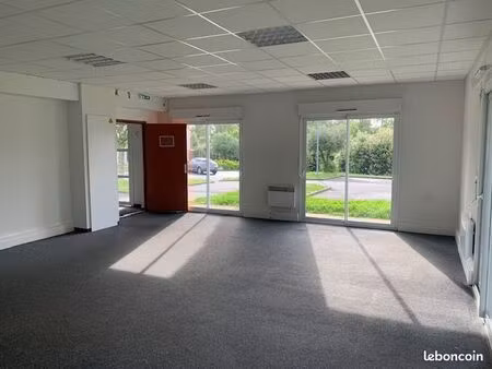 bureau 107 m² - sucé-sur-erdre
