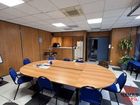 bureaux 600 m² saint chinian