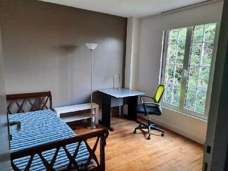 location appartement 1 pièce 15 m² à aulnay-sous-bois (93600)