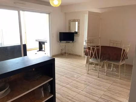 location meublée appartement 2 pièces 50 m² à canet-en-roussillon (66140)  790 €