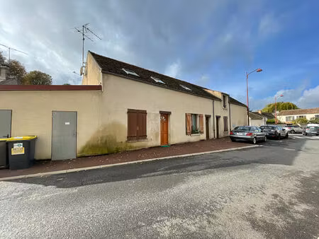 vente immeuble 9 pièces  176.00m²  chevry