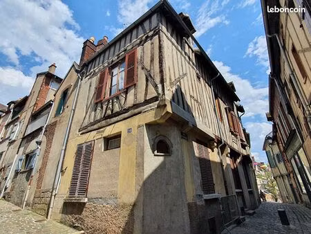 immeuble 4 pièces 95 m²