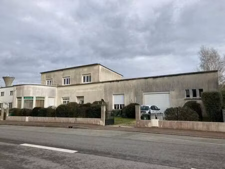 vente immeuble à landévant (56690) : à vendre / 295m² landévant
