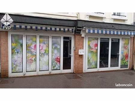 immeuble 3 pièces 150 m²