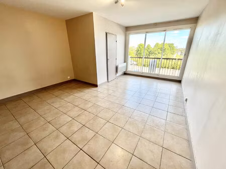 location appartement 1 pièce 31 m² à limoges (87100)