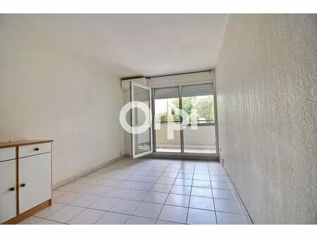 location appartement 1 pièces 18m2 marseille 5eme (13005) - 530 € - surface privée