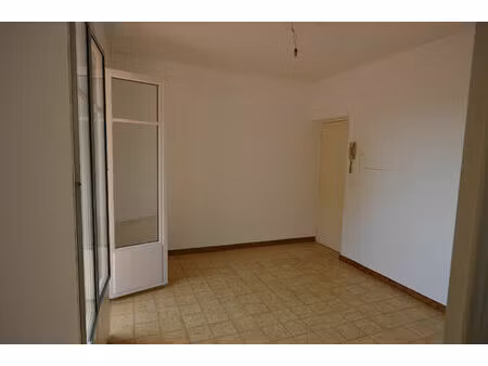 location appartement 1 pièce 17 m² à saint-andré-de-la-roche (06730)