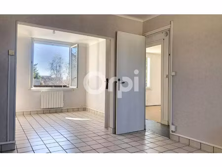 location appartement  m² t-2 à saint-jean-de-braye  581 €