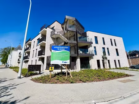 nieuwbouwapp. met 2 slpks  terras en tuintje