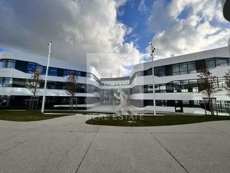 location bureau 243 m² à champagne-au-mont-d’or (69410)