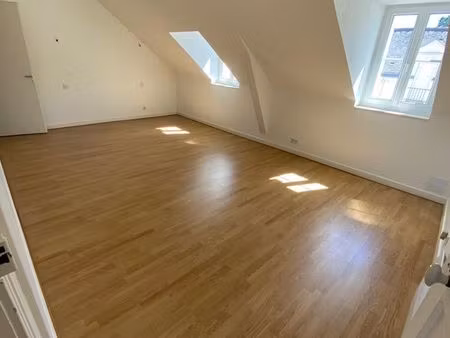 location bureau 22m2 châteaubriant