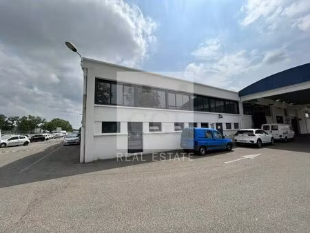 location bureau 337 m² à genay (69730)