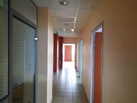 location bureau montbeliard 600 m²